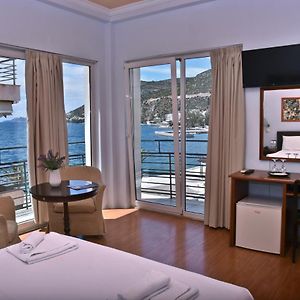 Grand Hotel Loutraki